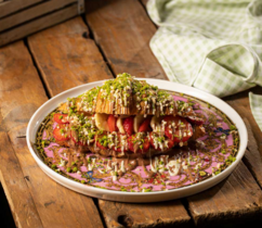 ÇIKOLATALI MEYVELI KRUVASAN